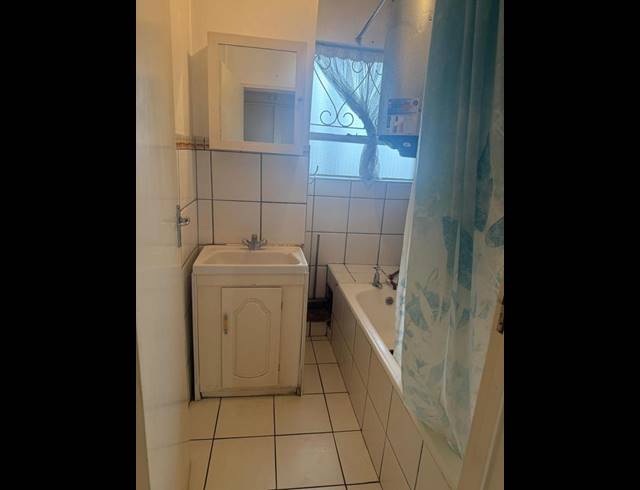 1 BEDROOM PROPERTY TO RENT IN NORTH BEACH